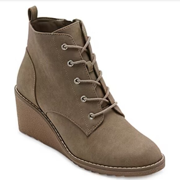 a.n.a Womens Bramber Wedge Heel Booties - Picture 1 of 7